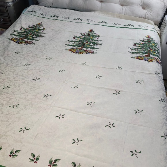 Spode Christmas Shower Curtain Holiday Tree Print Damask Fabric Festive Decor - Picture 1 of 10